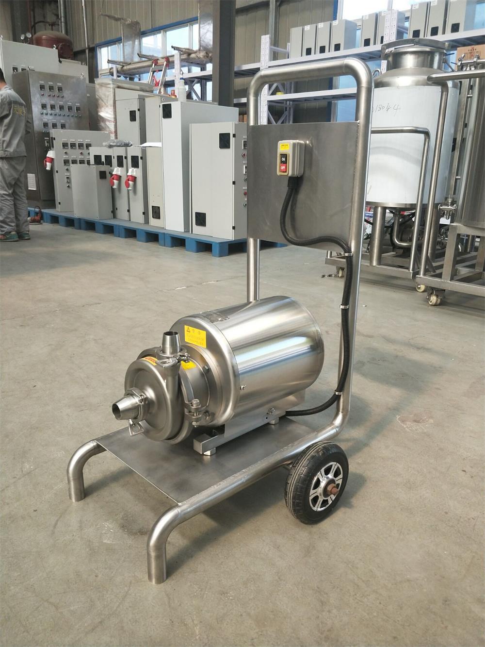 CIP cleaning system, brewery equipment, beverage machine